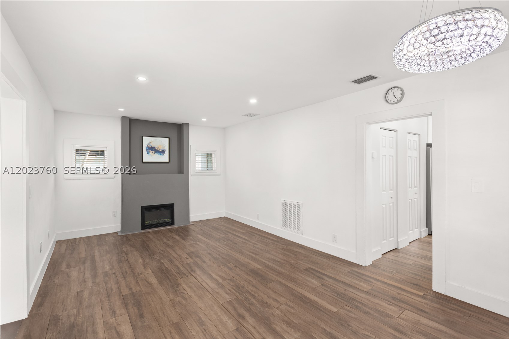 TAMIAMI PLACE PLAN 1 - Residential