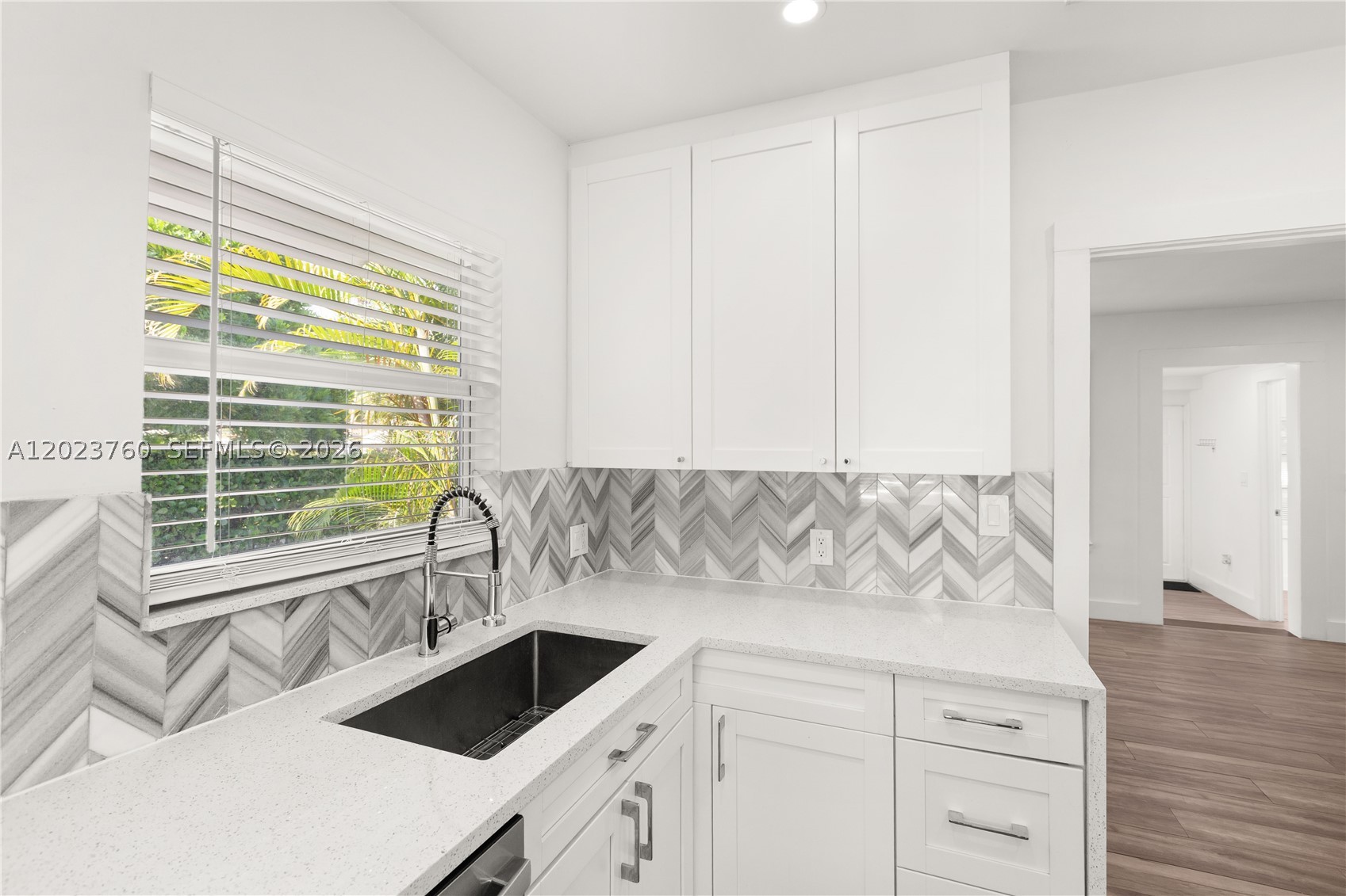 TAMIAMI PLACE PLAN 1 - Residential