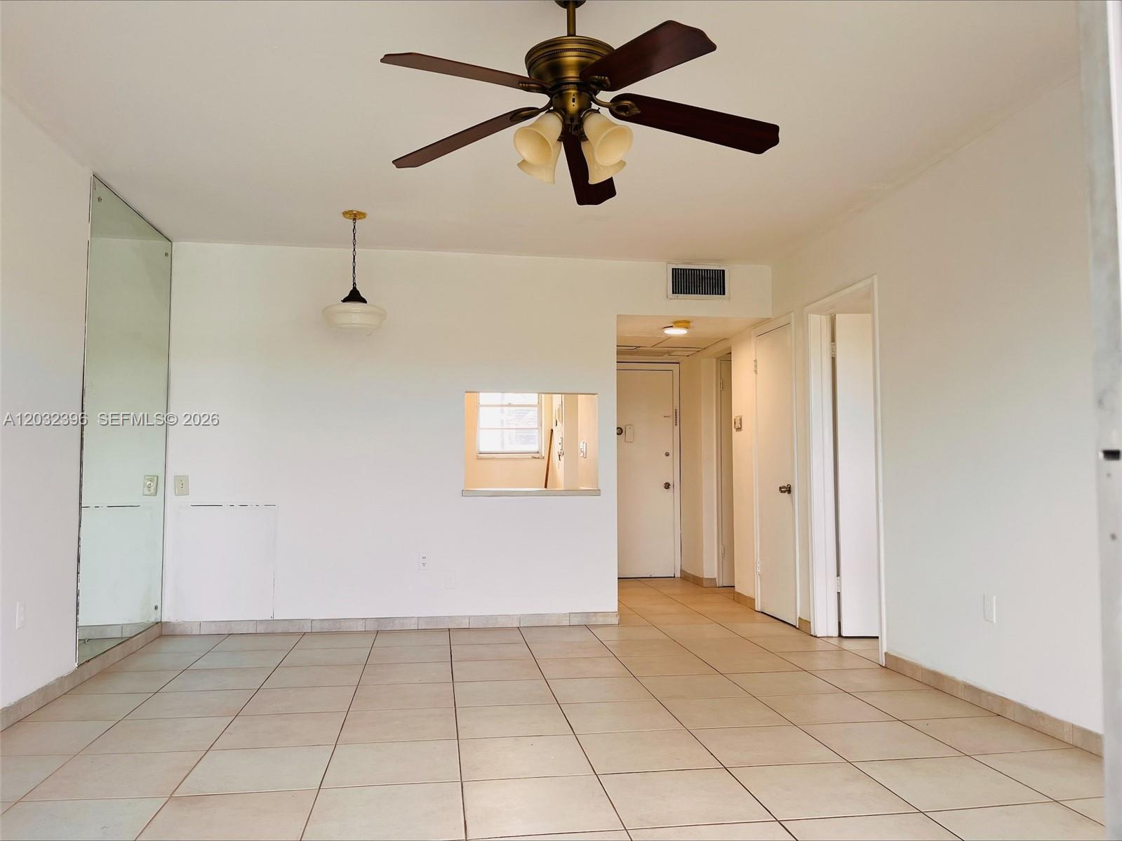 BISCAYNE LAKE GDN BLDG B - Residential