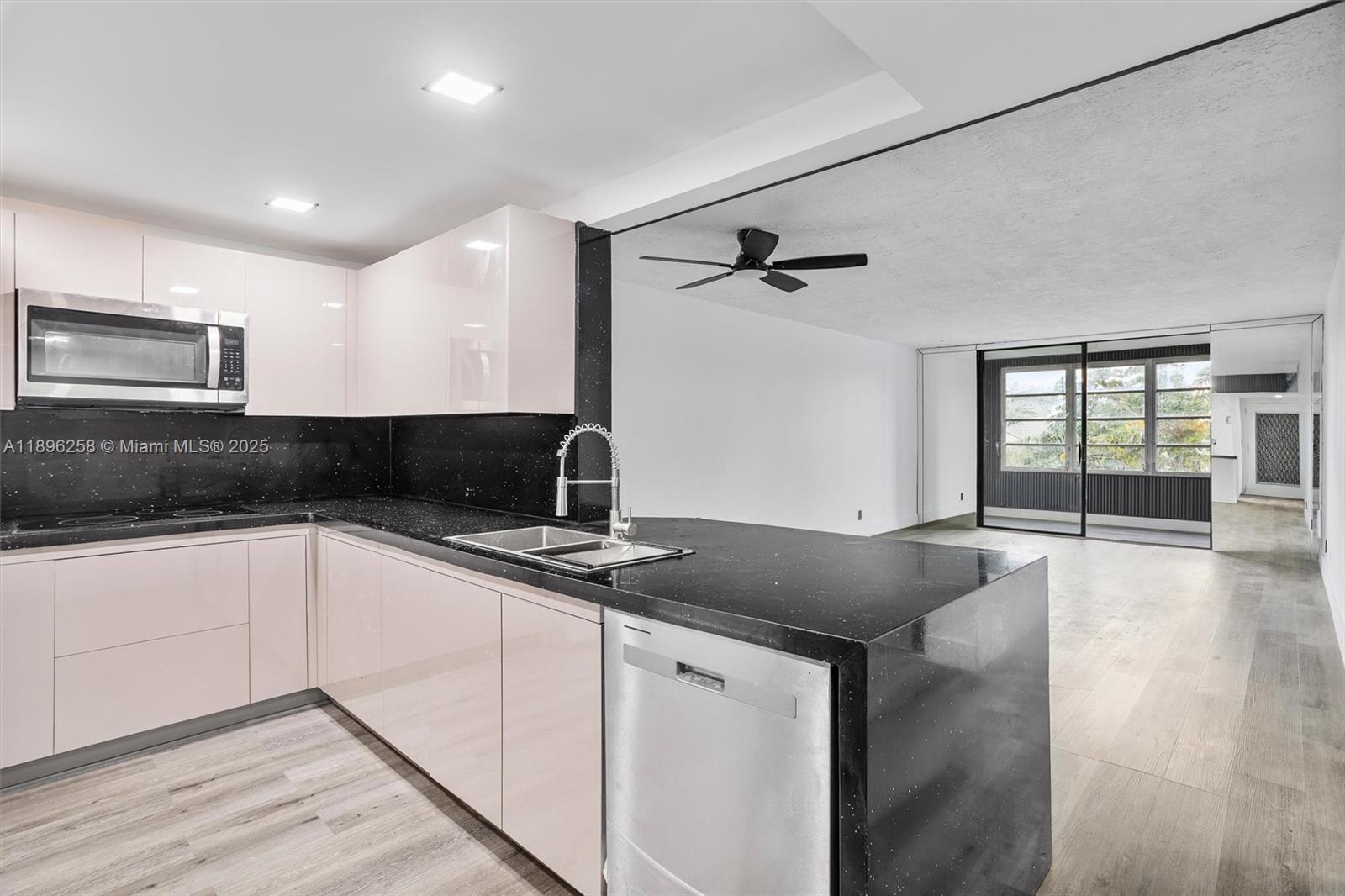 SOMERSET NO SIX CONDO - Residential