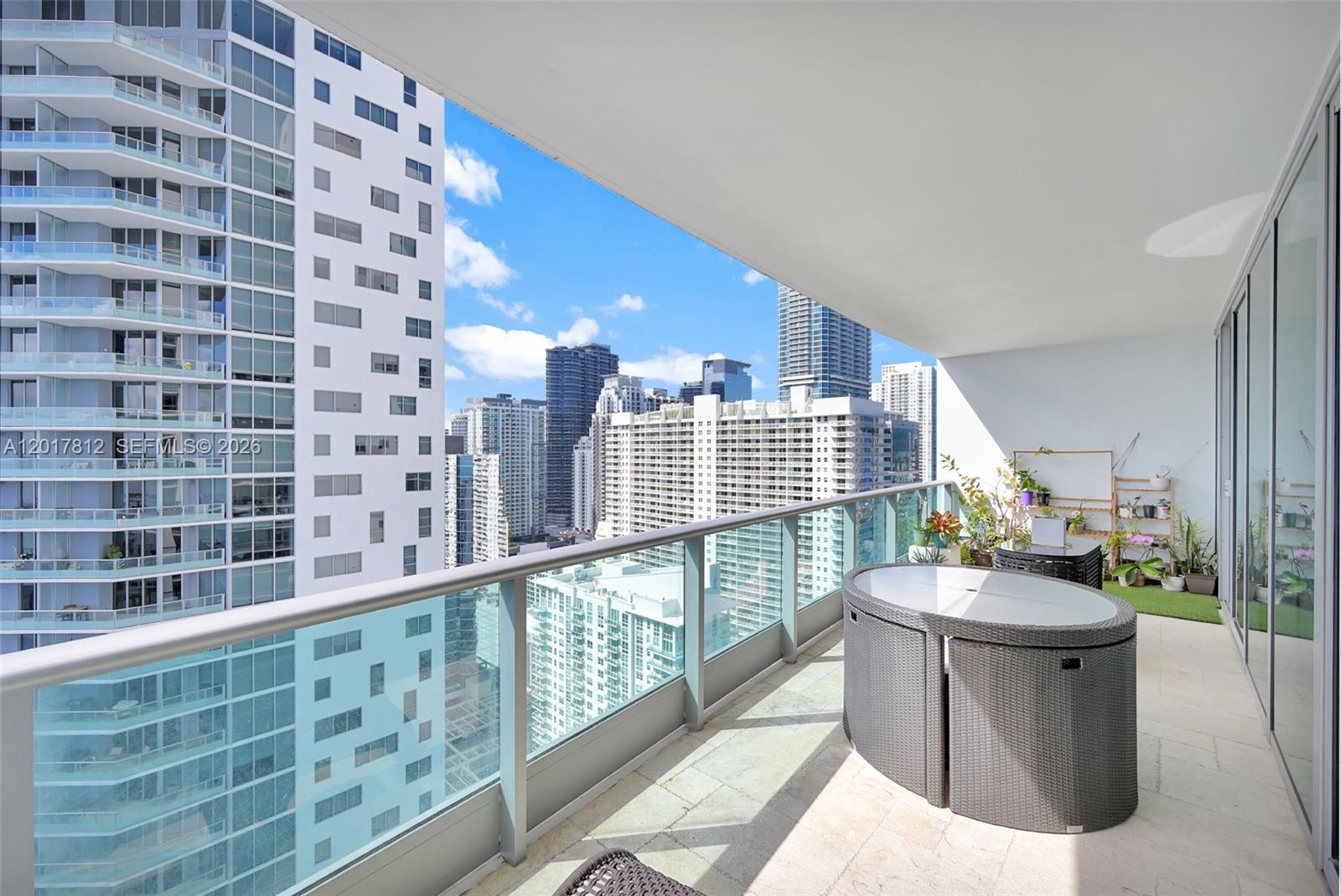 JADE RESIDENCES - Residential