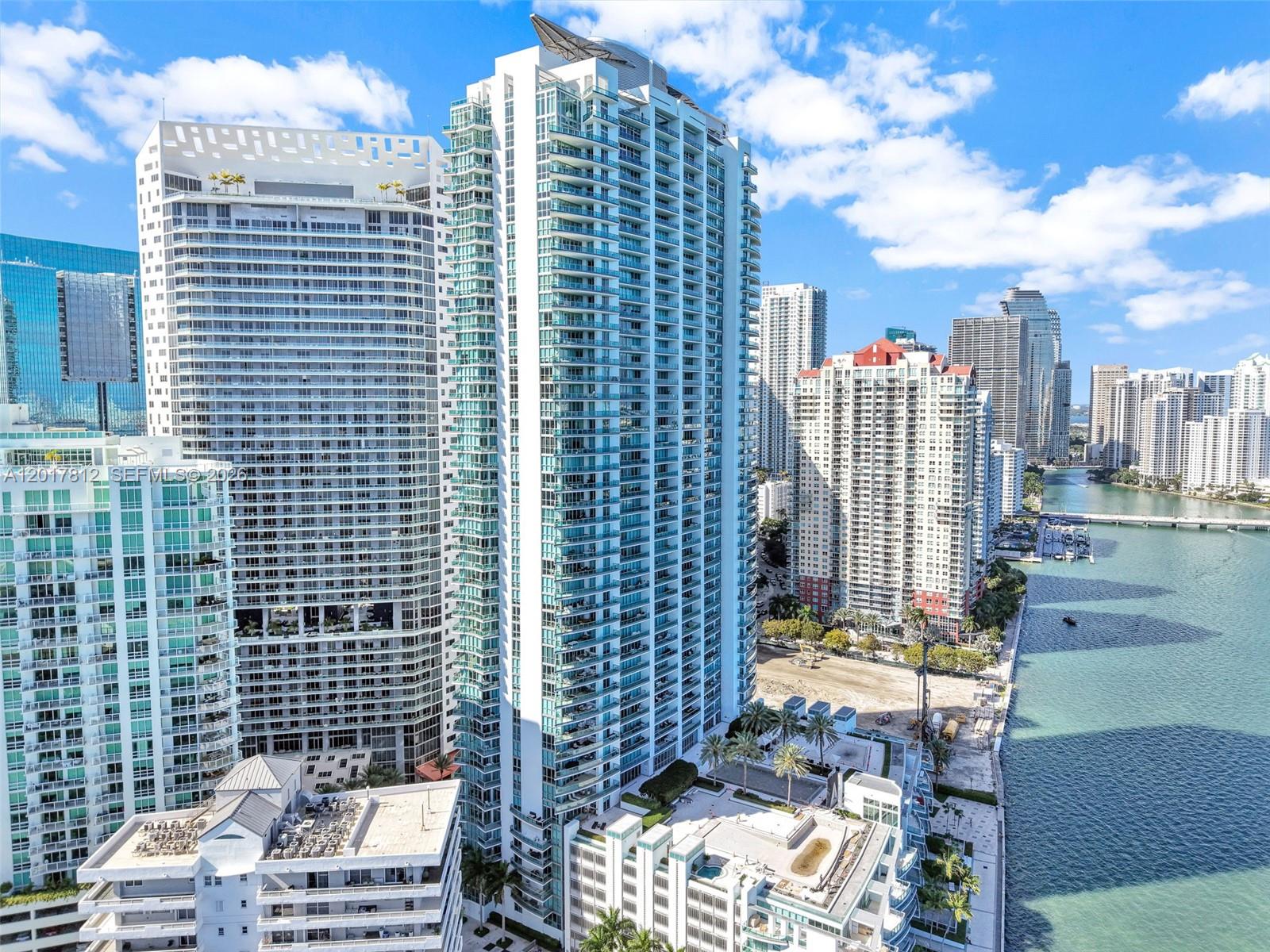 JADE RESIDENCES - Residential