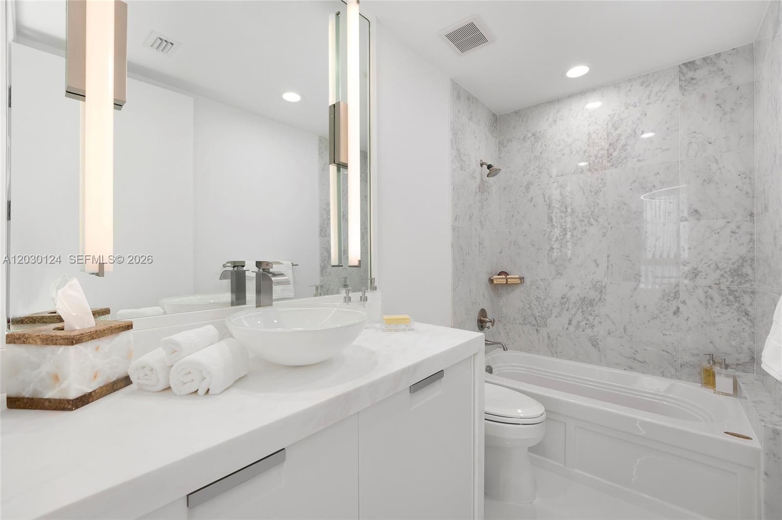 THE RESIDENCES AT THE BAT - Residential Lease