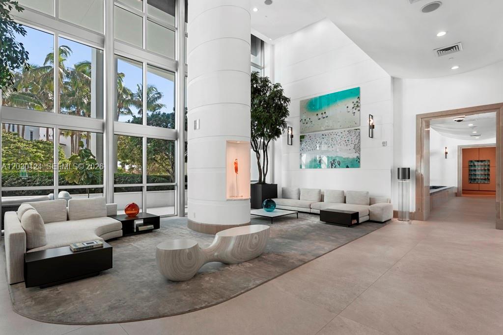 THE RESIDENCES AT THE BAT - Residential Lease