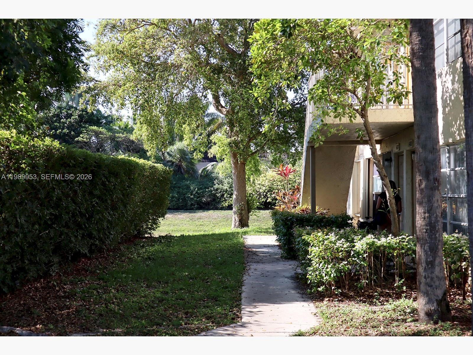 ORANGE TREE OF CORAL SPRI - Residential