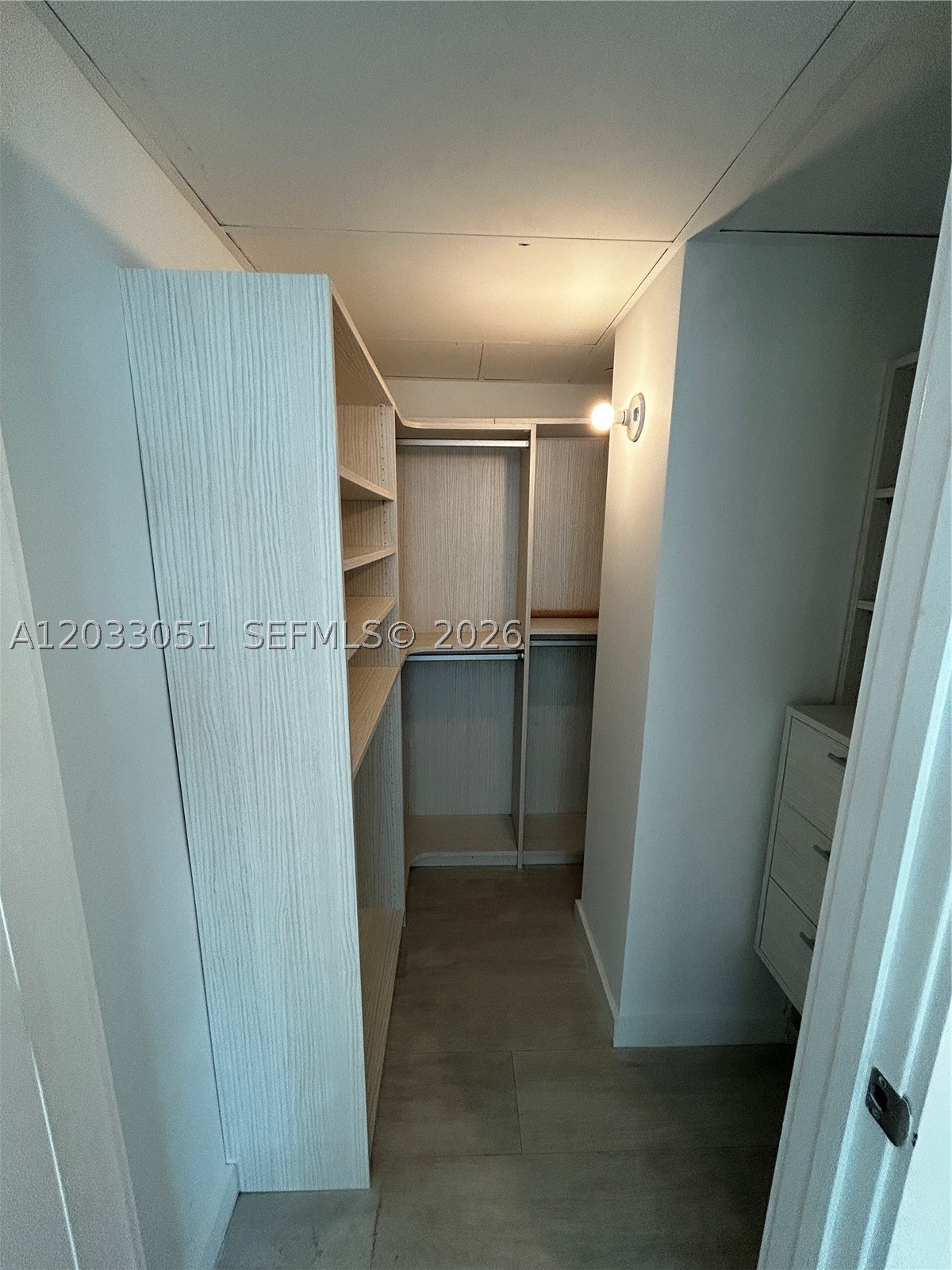 PARAISO BAY CONDO - Residential Lease