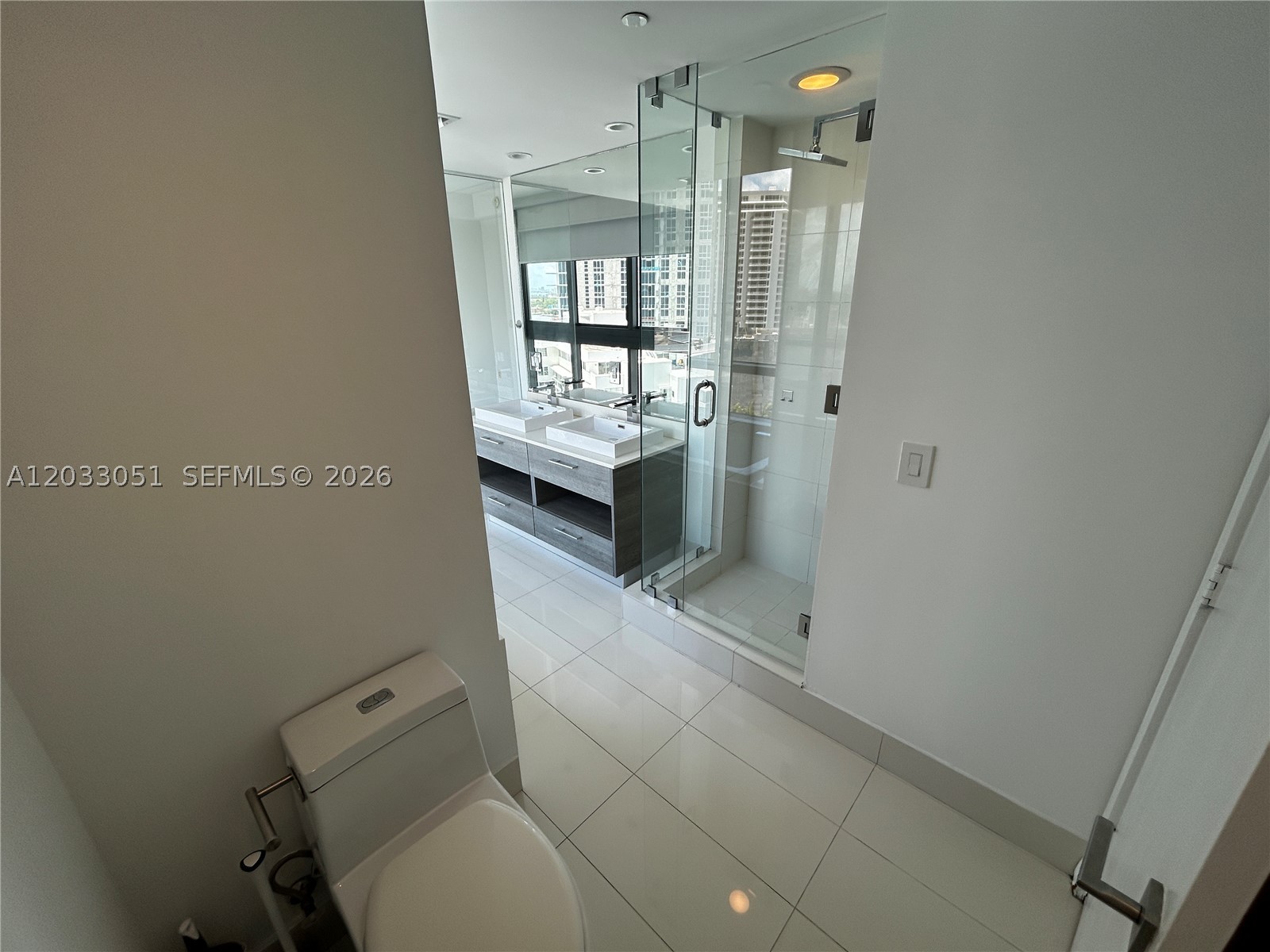 PARAISO BAY CONDO - Residential Lease