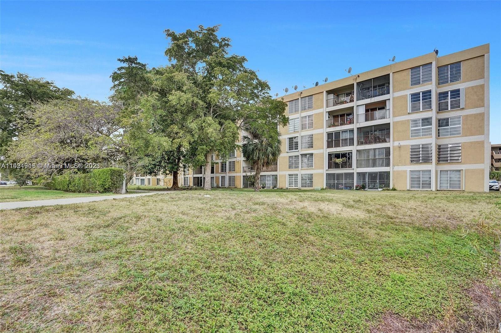 Parkwood Condominium - Residential