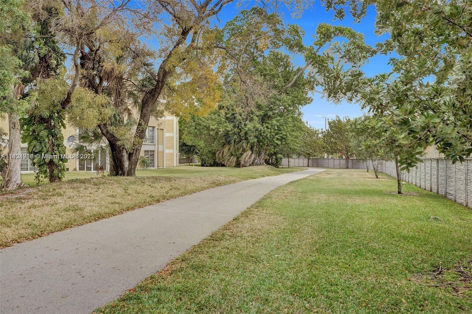 Parkwood Condominium - Residential
