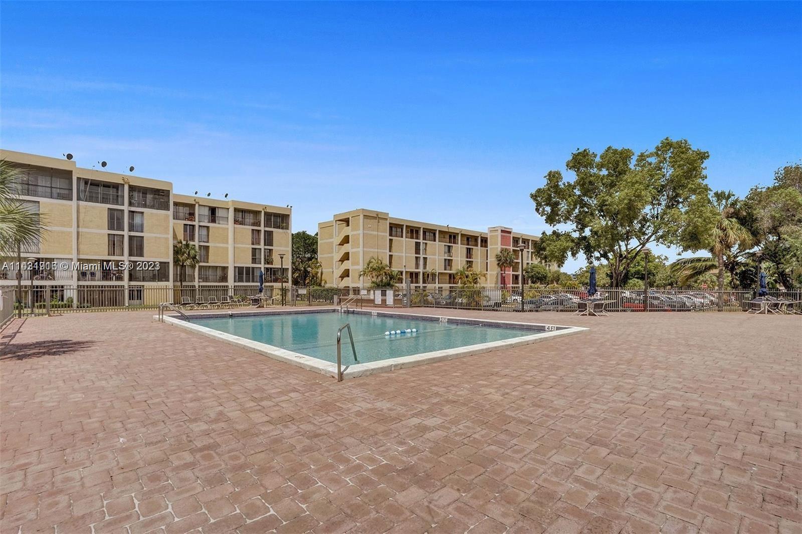 Parkwood Condominium - Residential