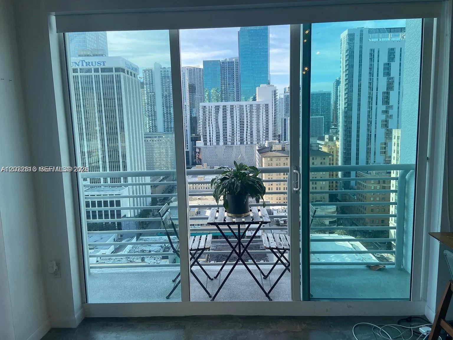 THE LOFT DOWNTOWN II COND - Residential