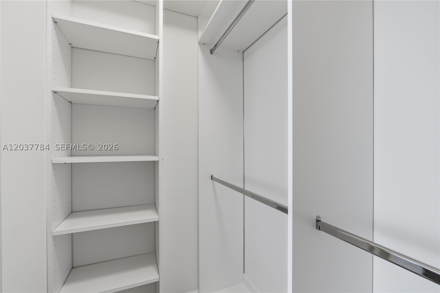TERRACES NORTH TURNBERRY - Residential