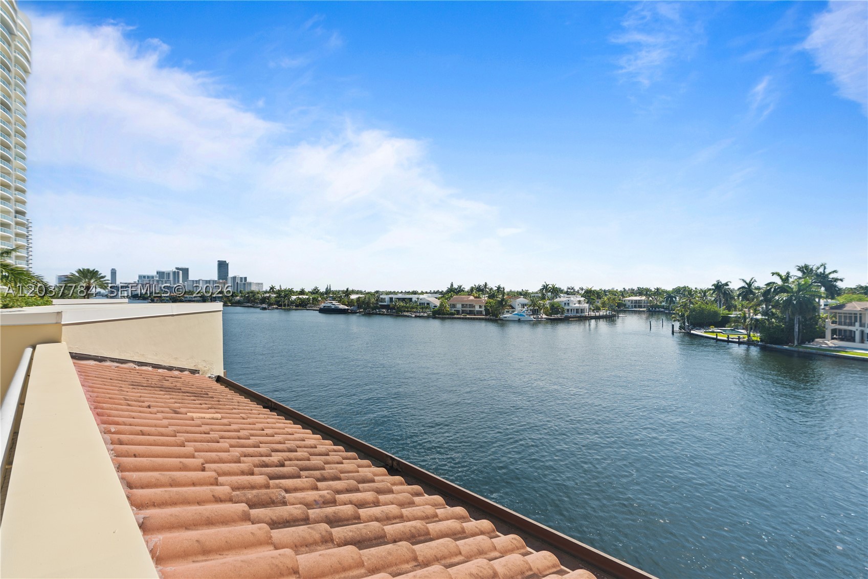 TERRACES NORTH TURNBERRY - Residential