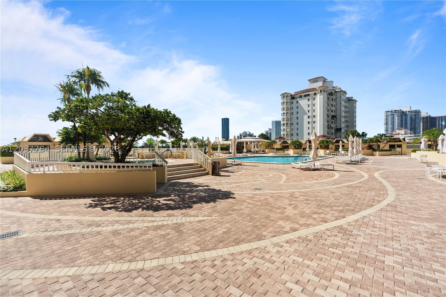 TERRACES NORTH TURNBERRY - Residential