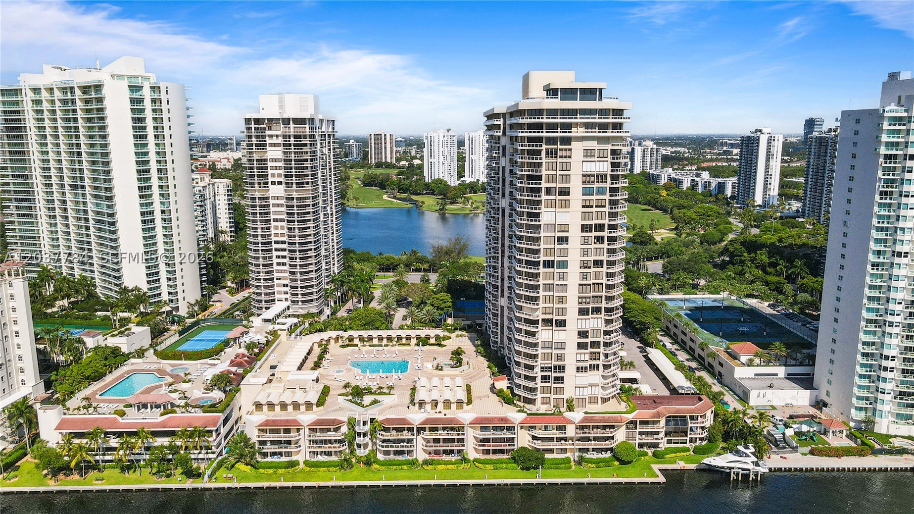 TERRACES NORTH TURNBERRY - Residential