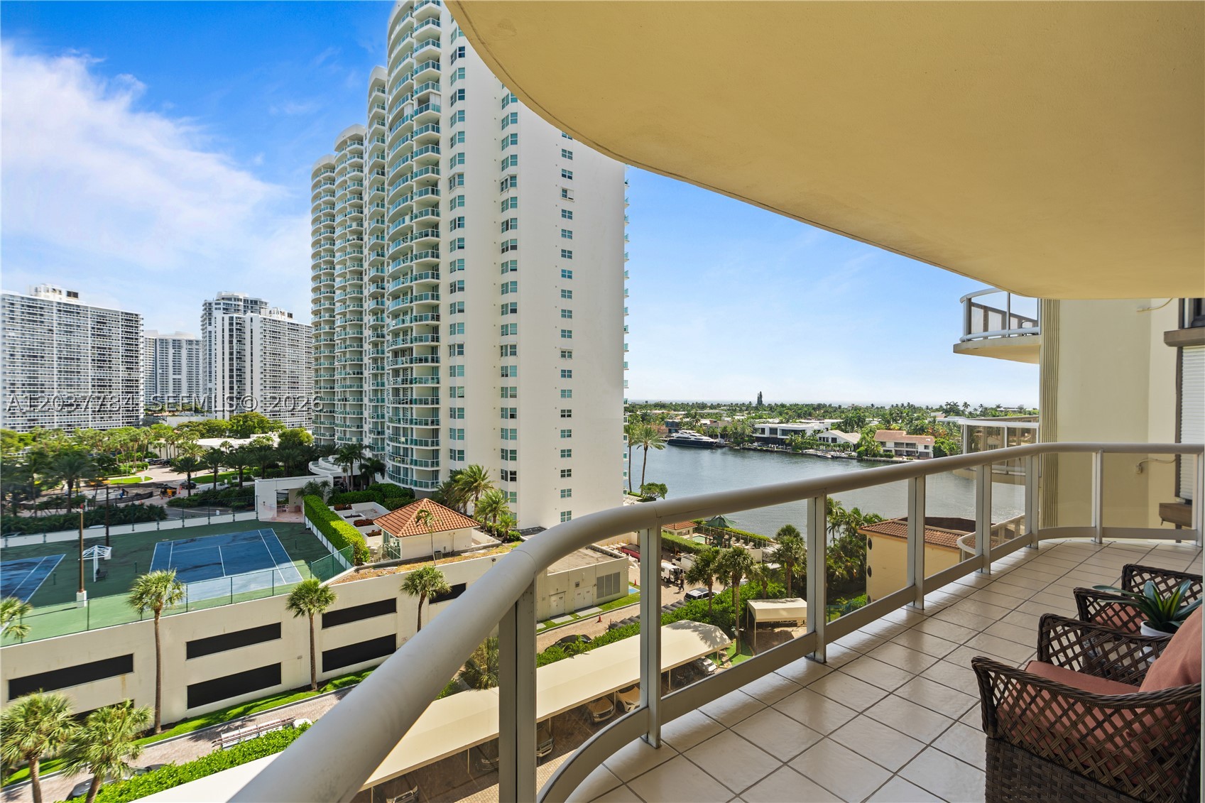 TERRACES NORTH TURNBERRY - Residential