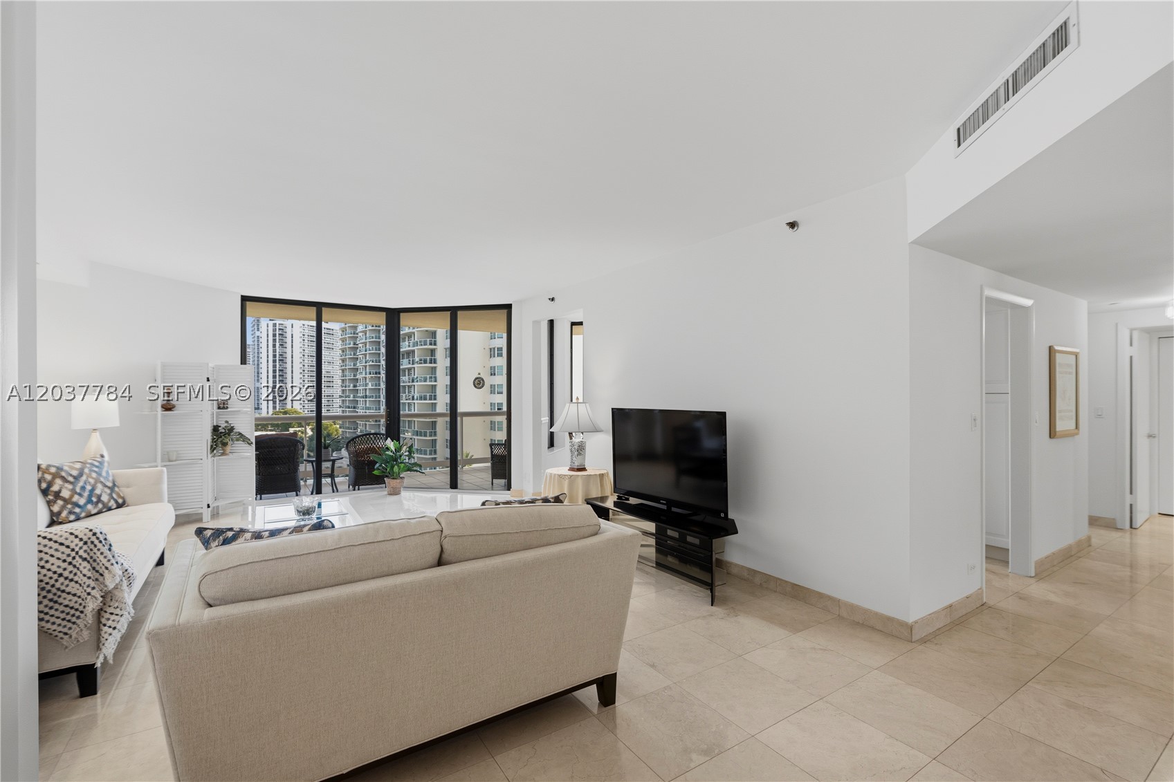 TERRACES NORTH TURNBERRY - Residential