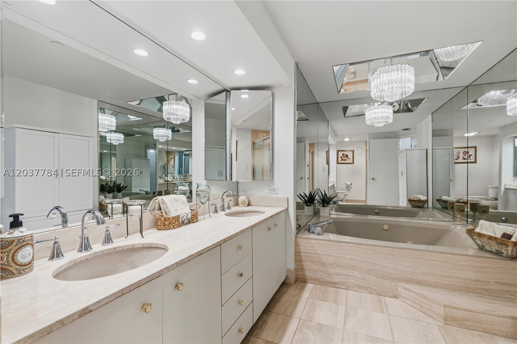 TERRACES NORTH TURNBERRY - Residential