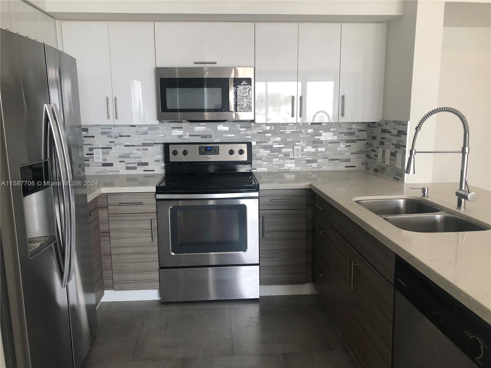 THE MARK ON BRICKELL COND - Residential Lease