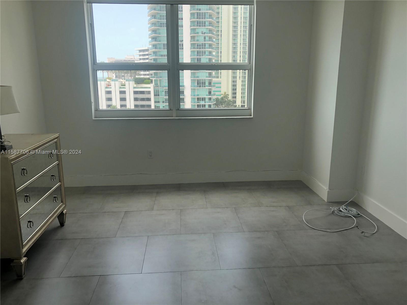 THE MARK ON BRICKELL COND - Residential Lease