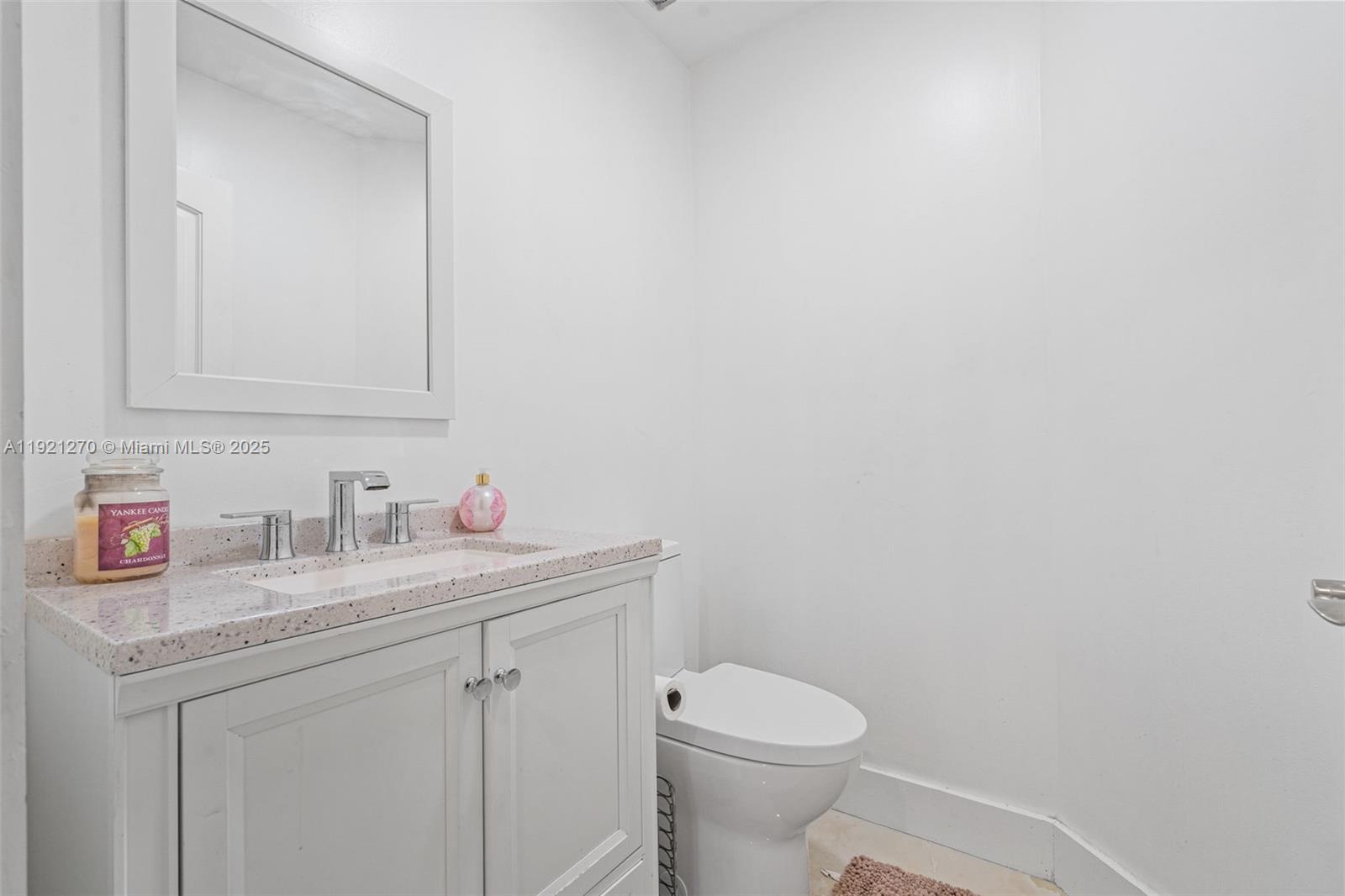 MIAMI LAKES - LOCH LOMOND - Residential