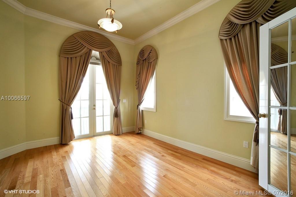 Island Estates - Residential