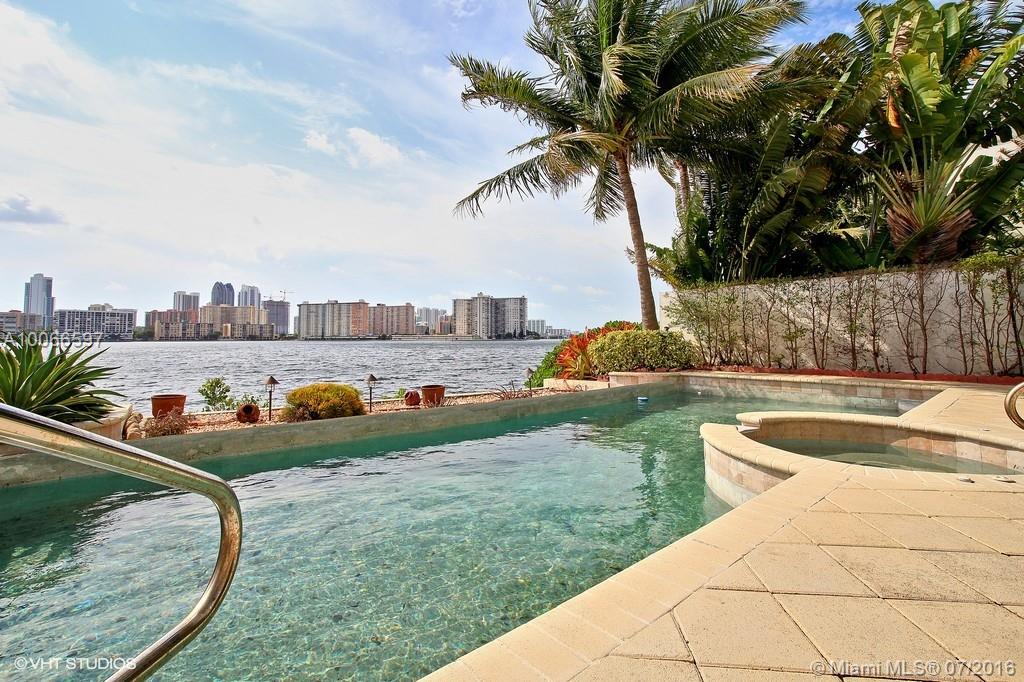 Island Estates - Residential