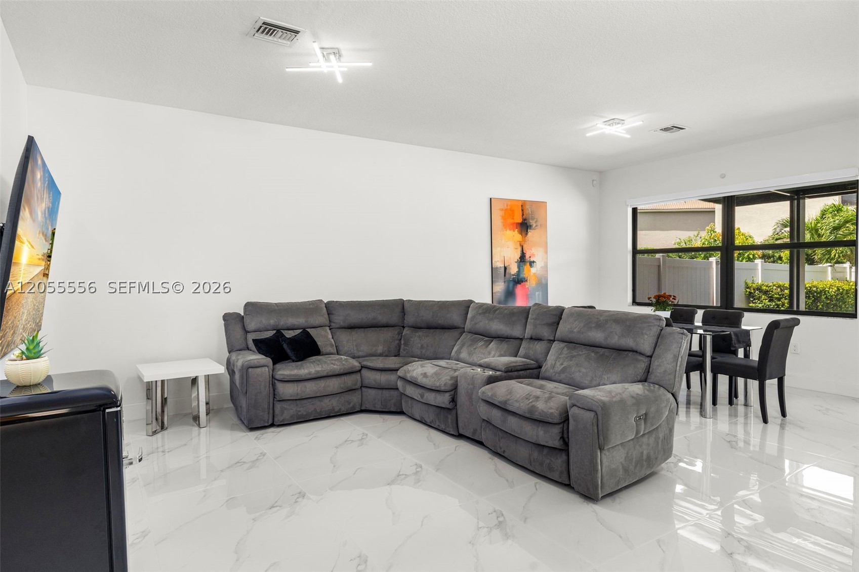 CHAMPION LAKES - Residential