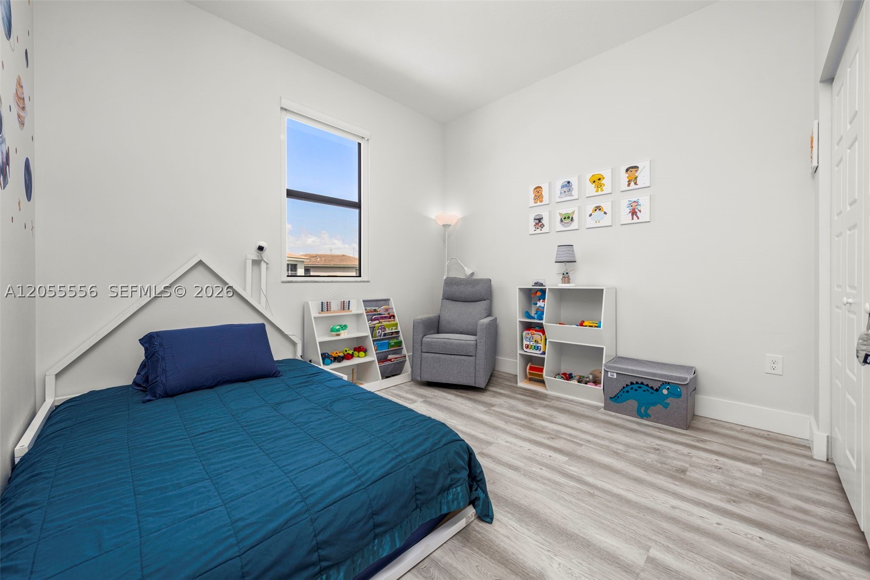 CHAMPION LAKES - Residential