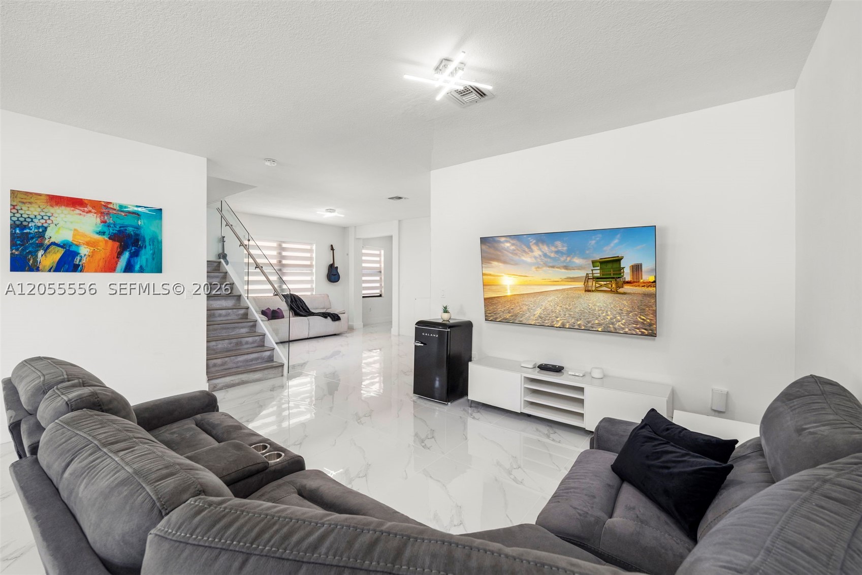 CHAMPION LAKES - Residential