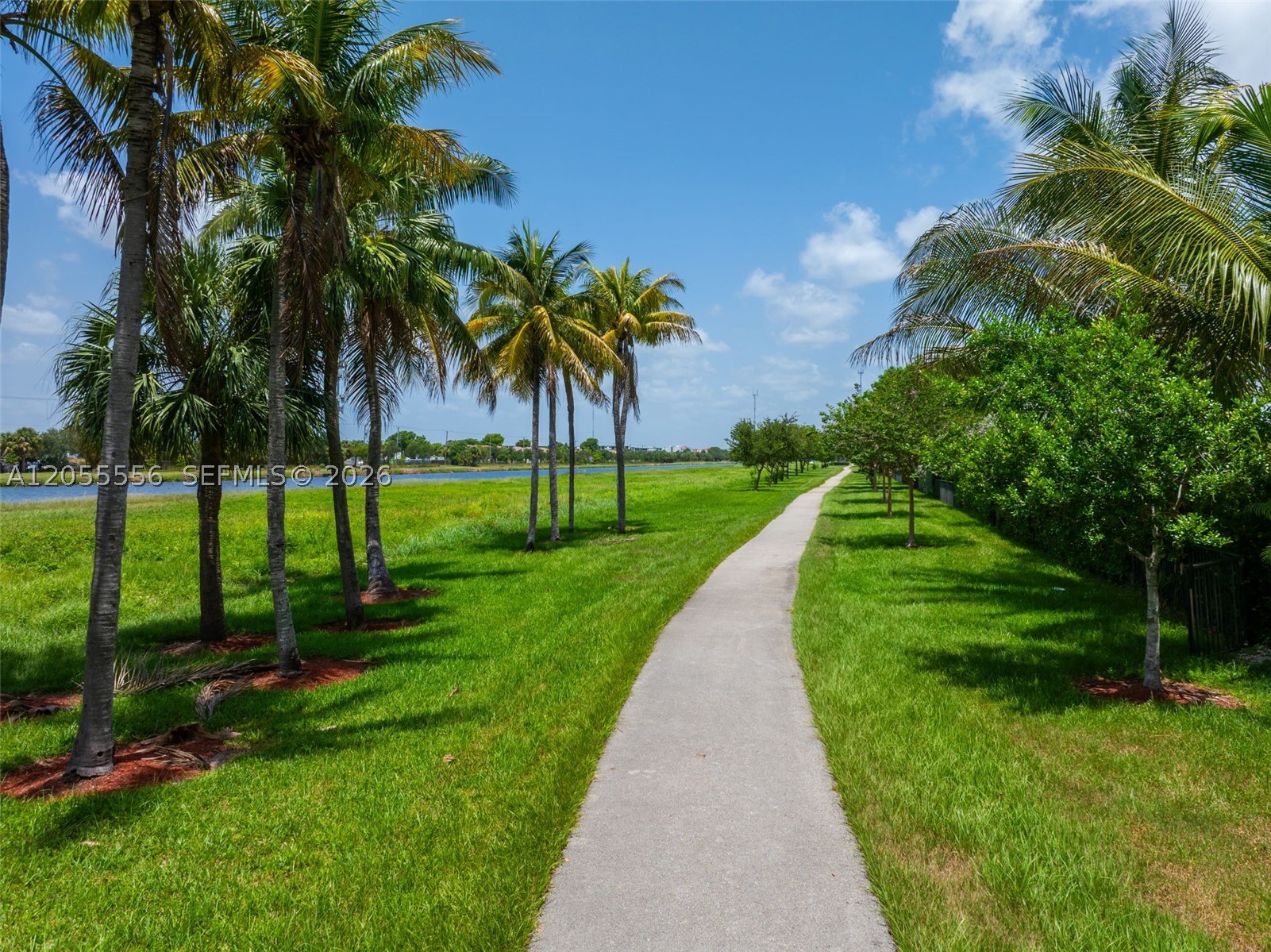 CHAMPION LAKES - Residential