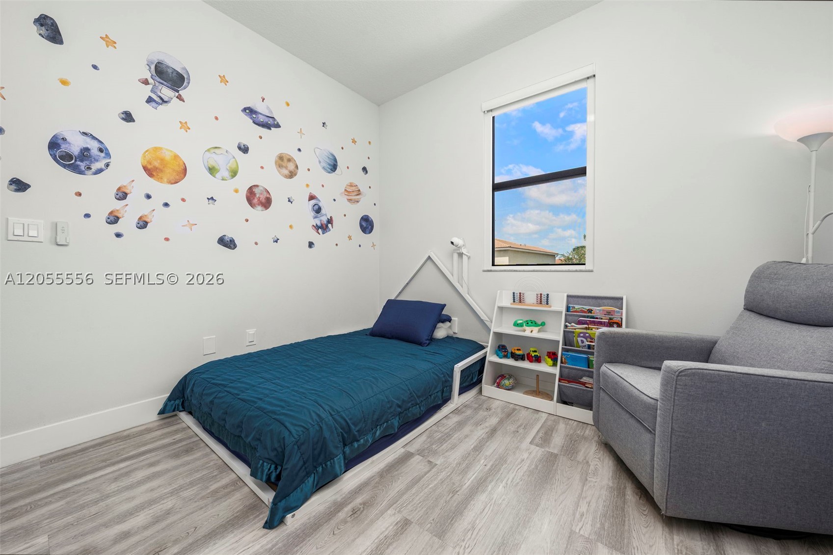 CHAMPION LAKES - Residential