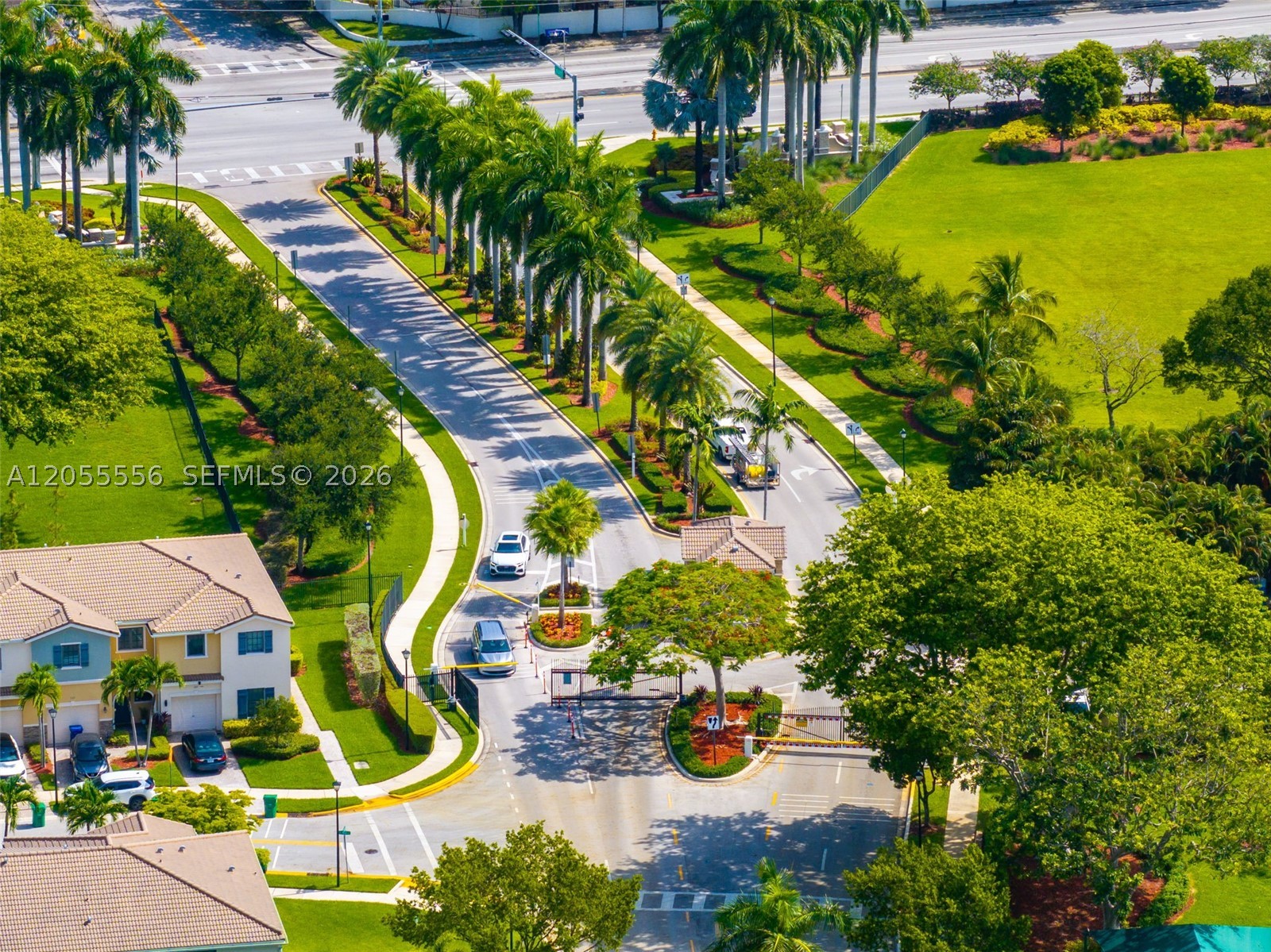 CHAMPION LAKES - Residential