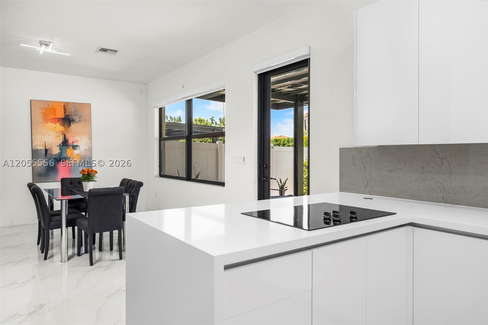 CHAMPION LAKES - Residential
