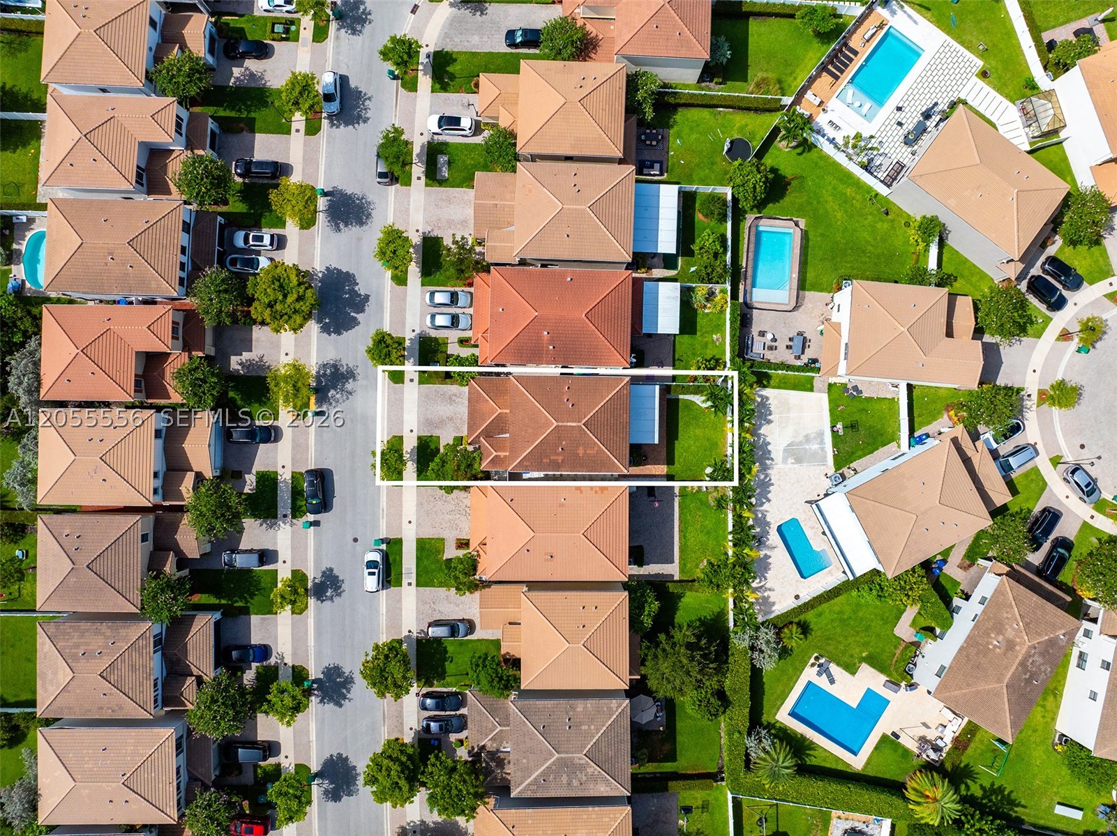 CHAMPION LAKES - Residential