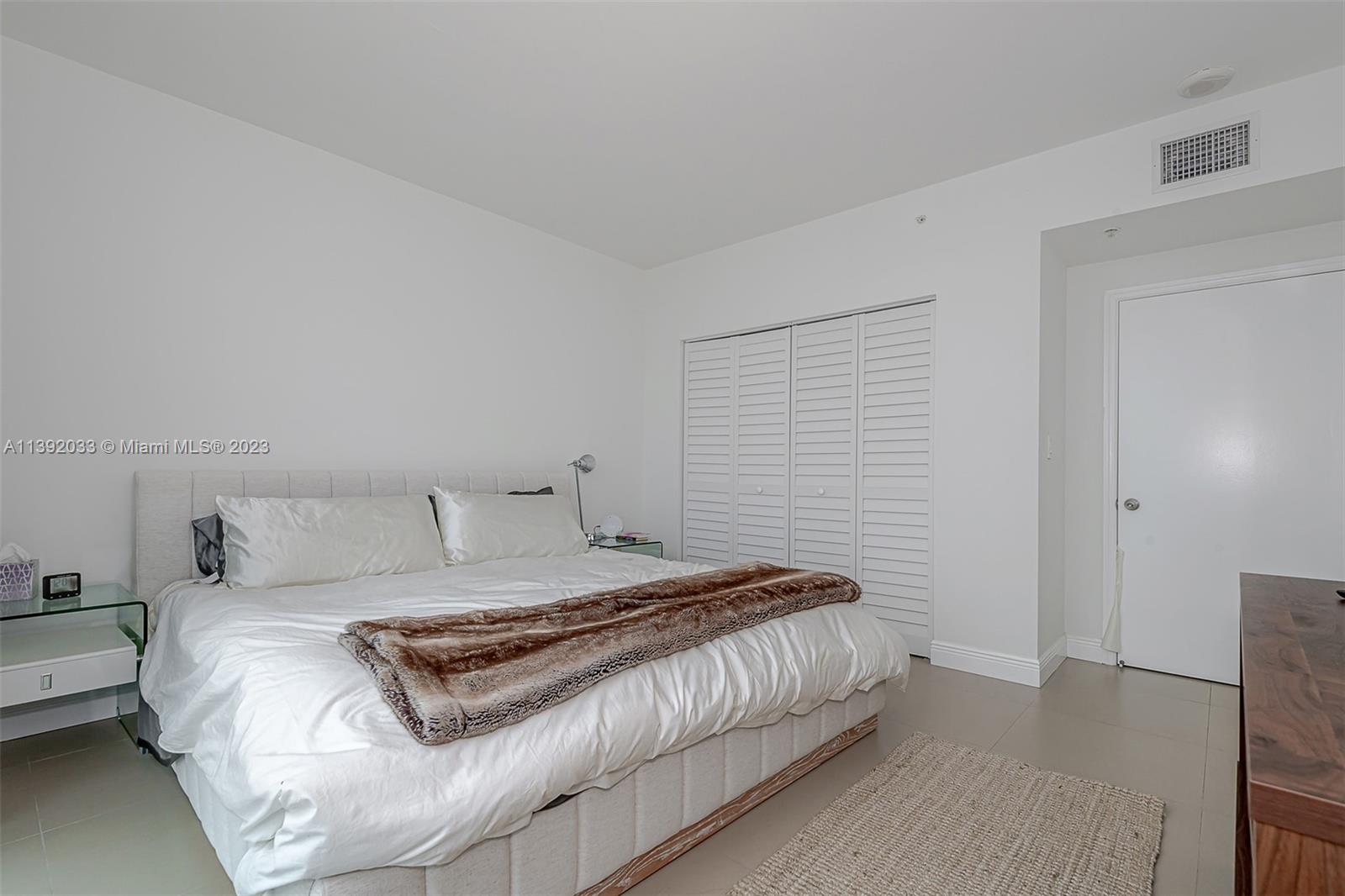 YACHT CLUB AT PORTOFINO C - Residential Lease