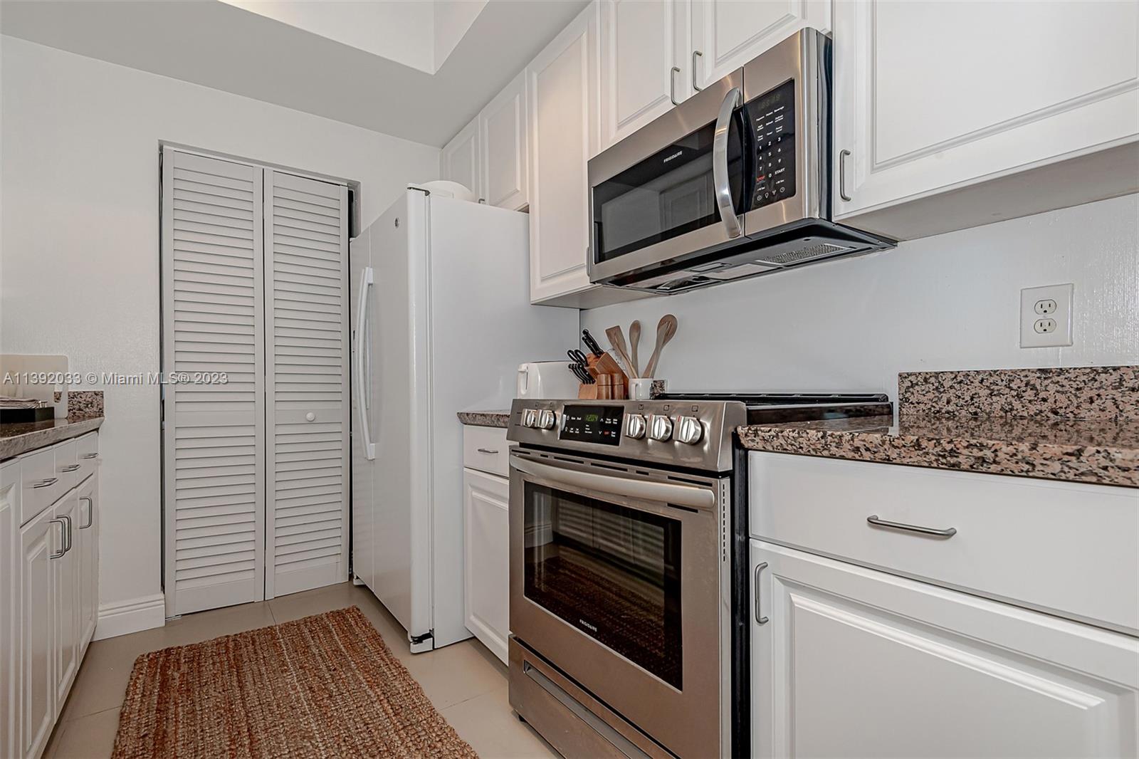 YACHT CLUB AT PORTOFINO C - Residential Lease