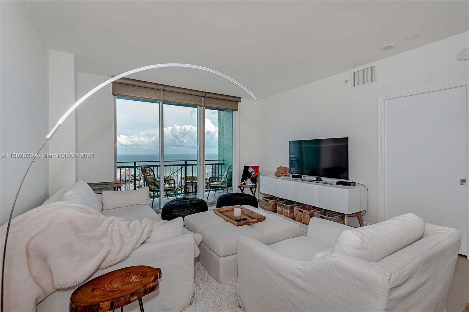 YACHT CLUB AT PORTOFINO C - Residential Lease