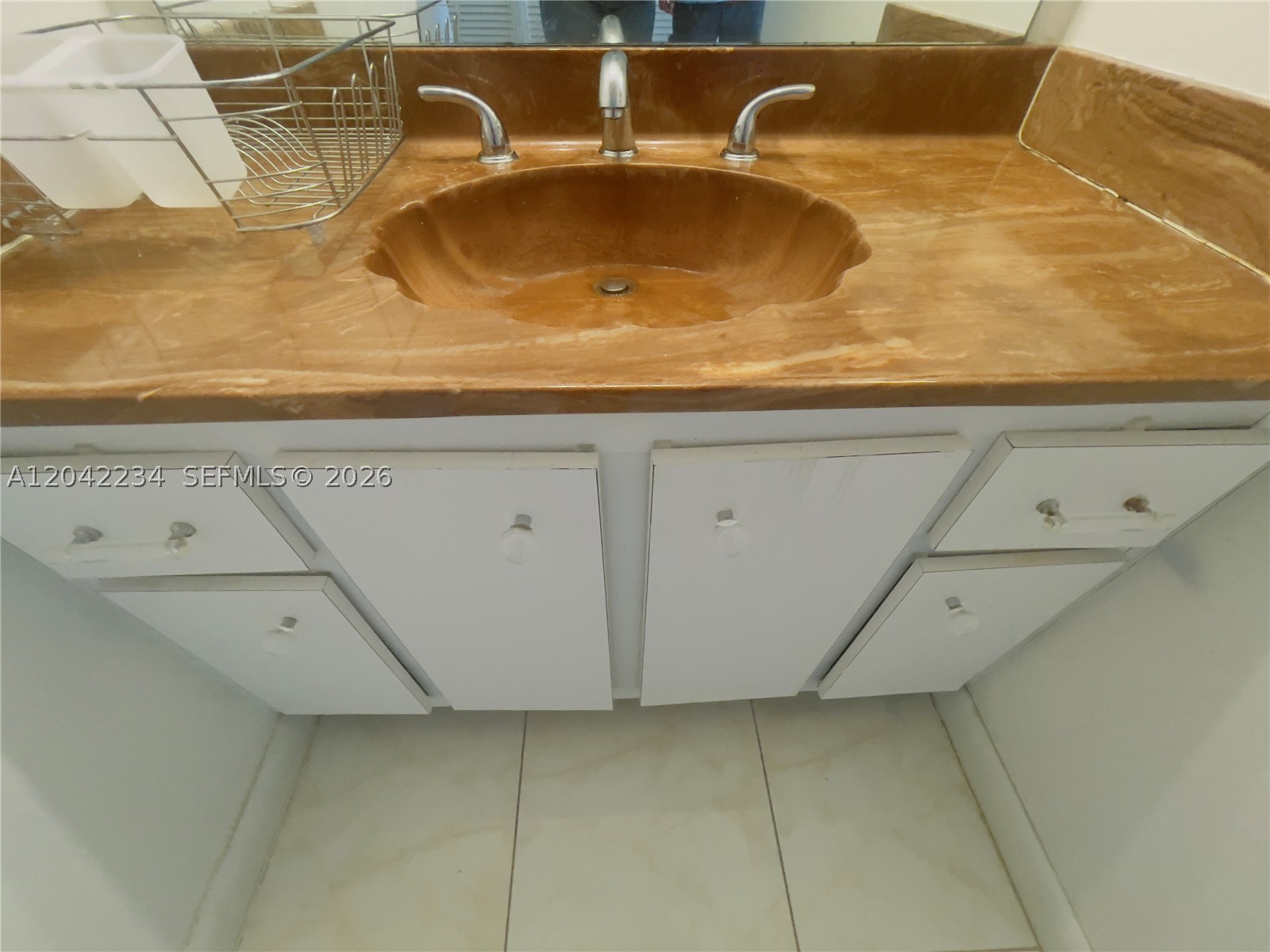 JOCKEY CLUB CONDO UNIT II - Residential Lease