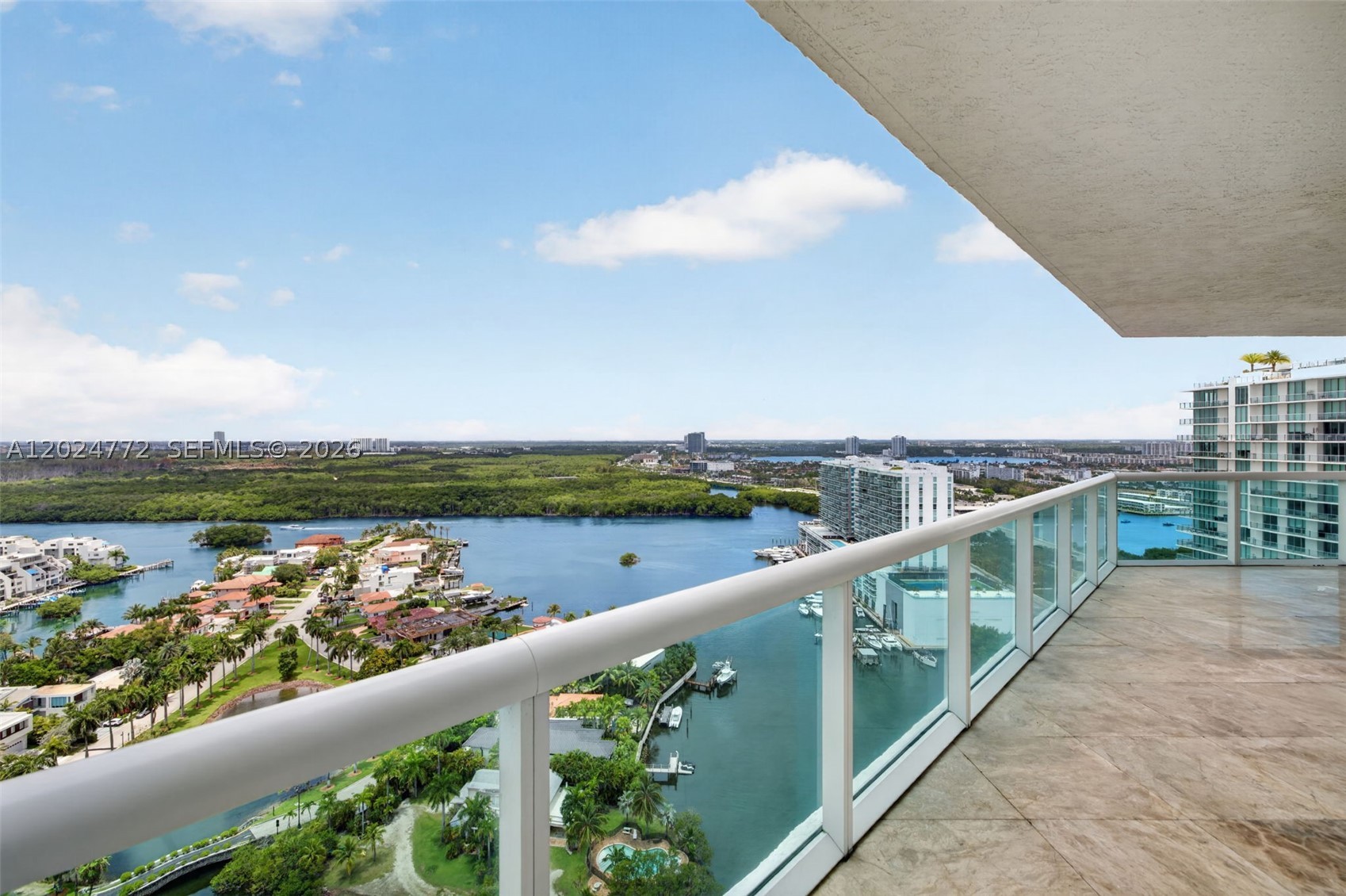 OCEANIA V CONDO - Residential