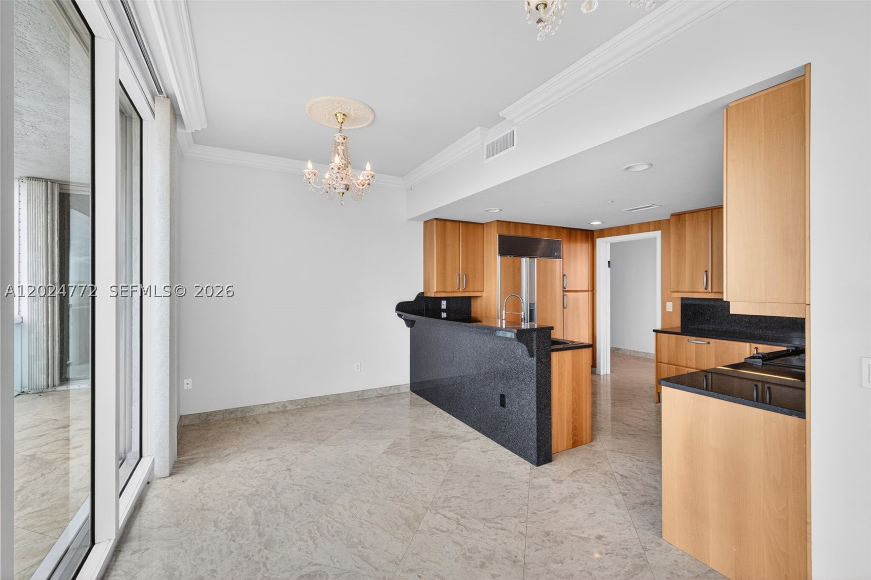 OCEANIA V CONDO - Residential
