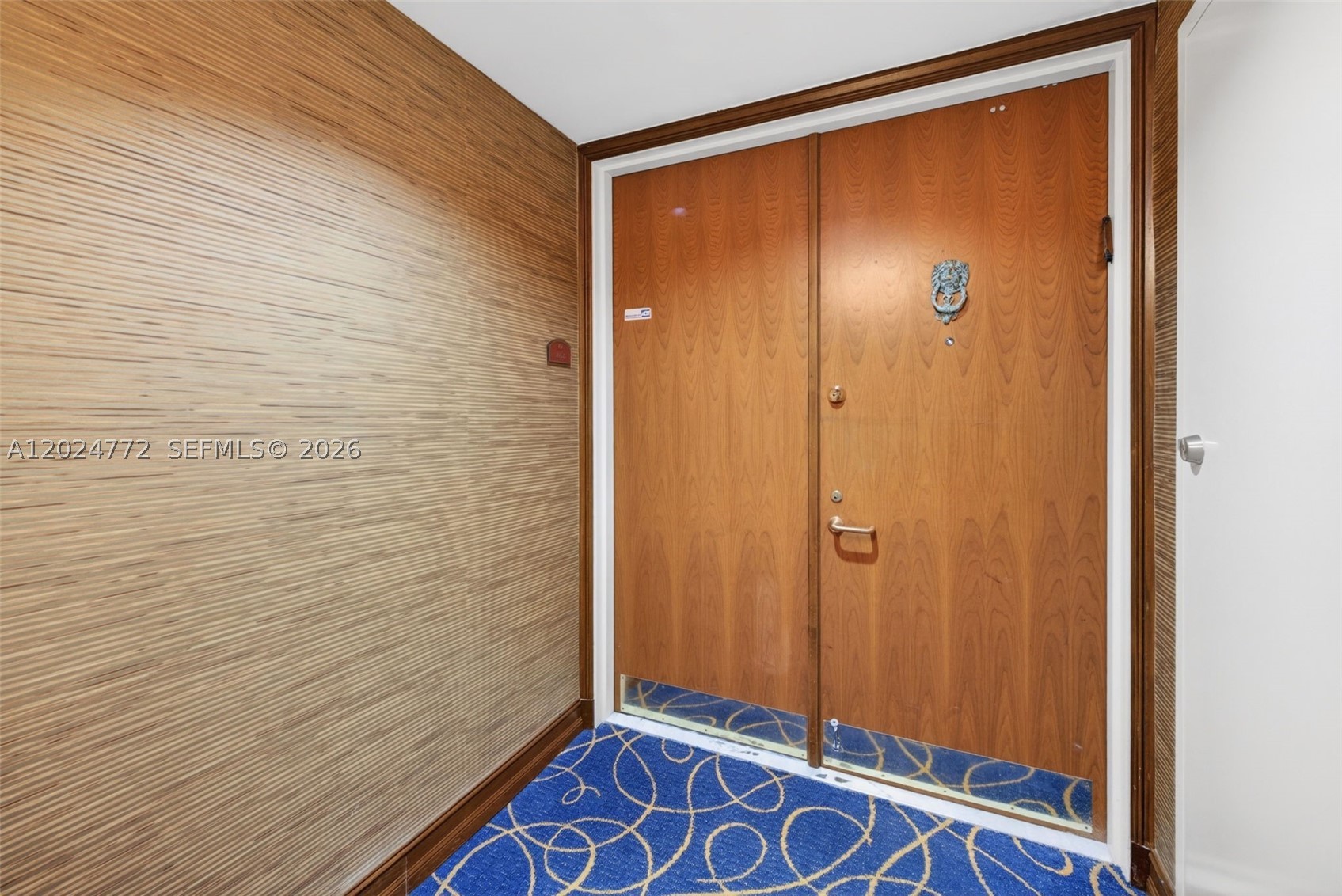 OCEANIA V CONDO - Residential
