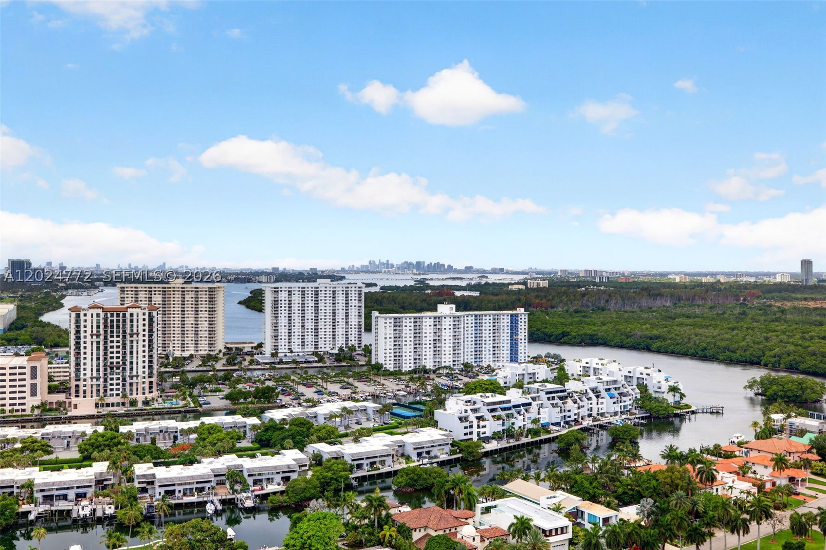 OCEANIA V CONDO - Residential