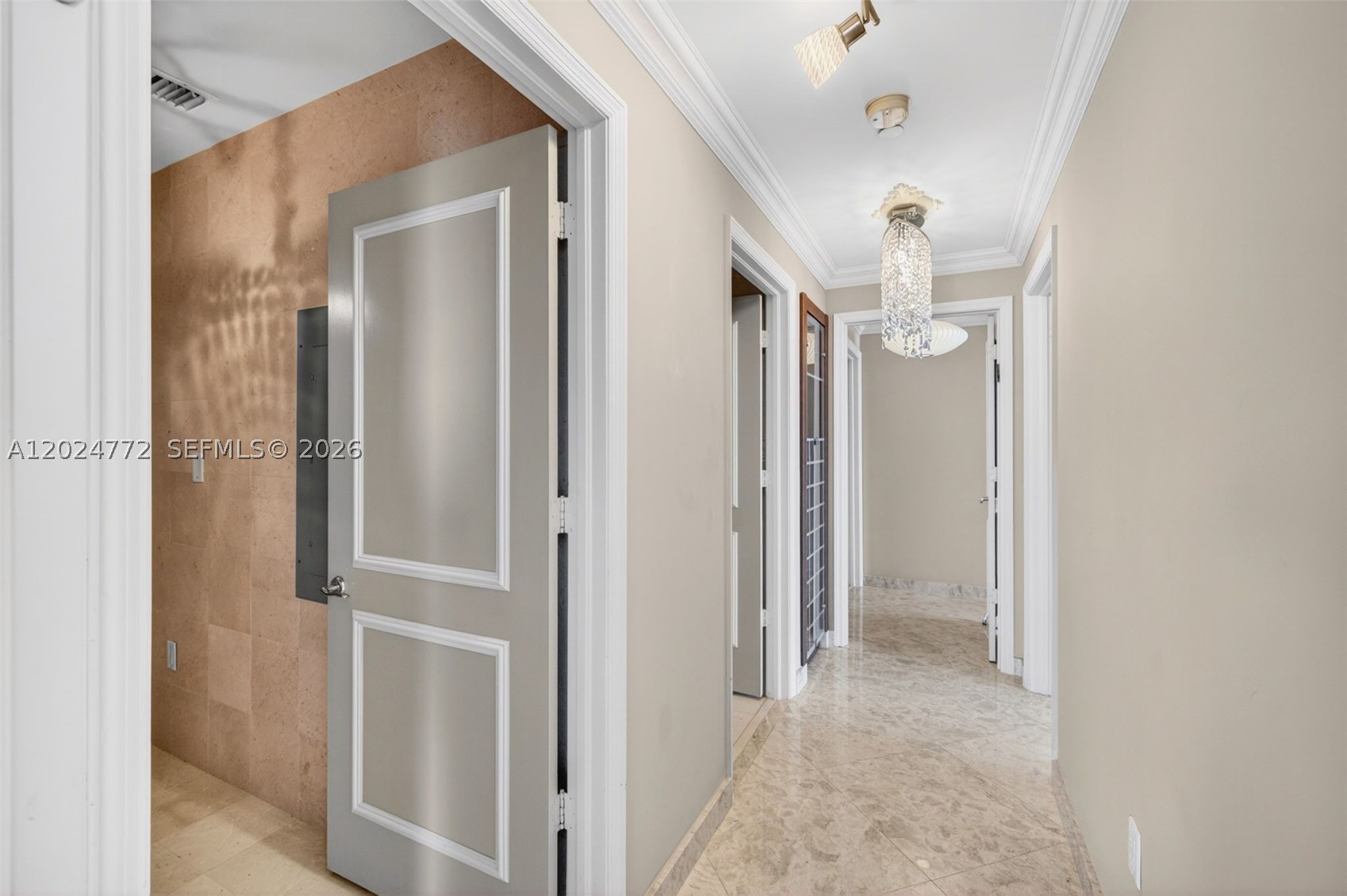 OCEANIA V CONDO - Residential