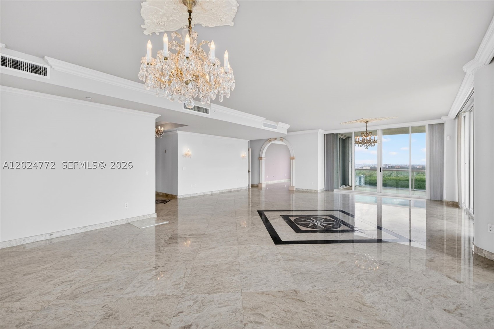 OCEANIA V CONDO - Residential
