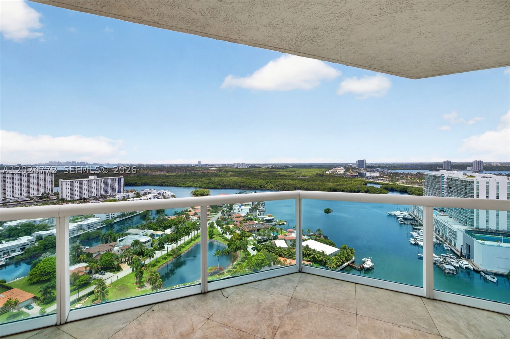 OCEANIA V CONDO - Residential