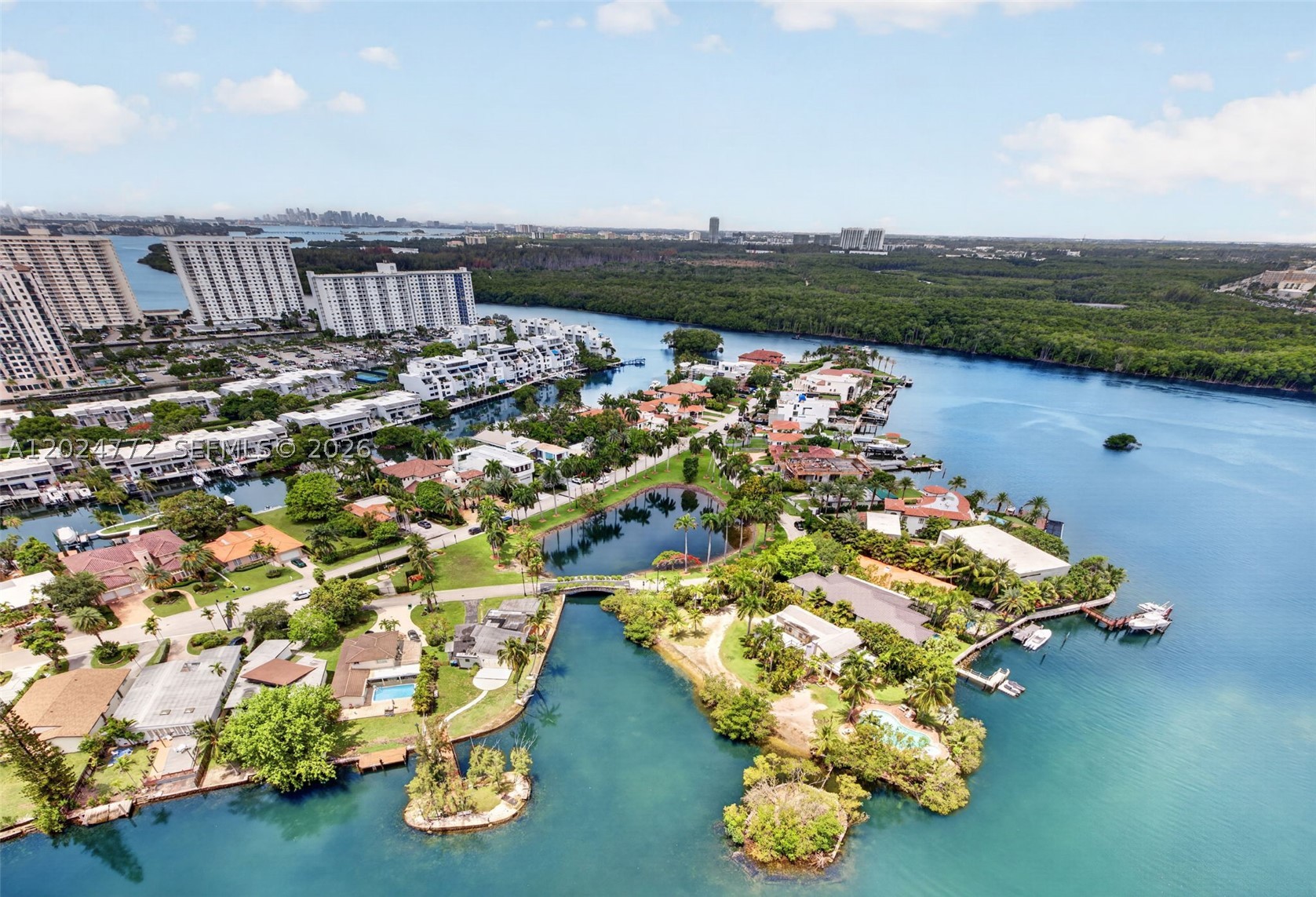 OCEANIA V CONDO - Residential