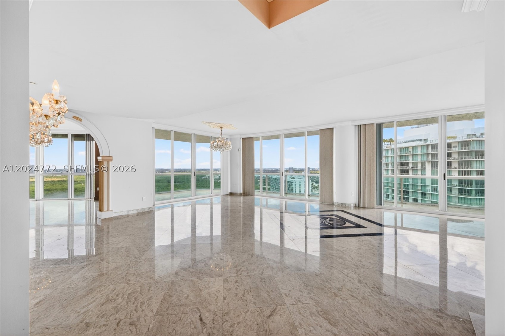 OCEANIA V CONDO - Residential