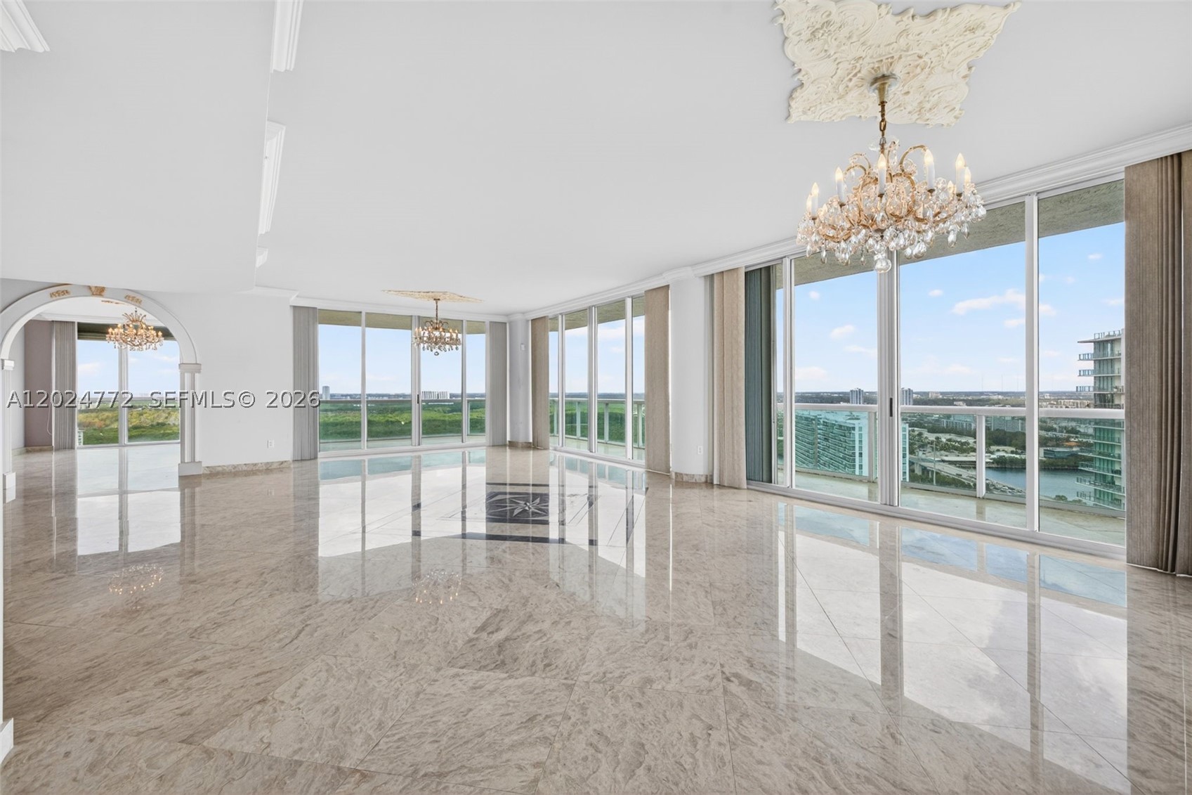 OCEANIA V CONDO - Residential