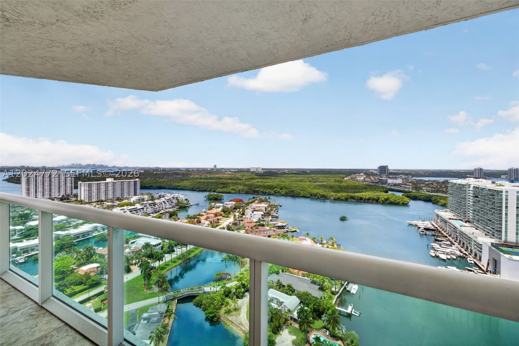 OCEANIA V CONDO - Residential